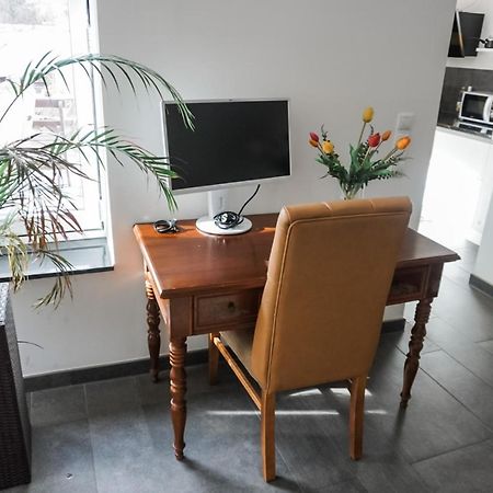 Neu Gebautes Apartment Mit Sonnenterasse In Der Naehe Vom Siebengebirge & Bonn Königswinter Esterno foto
